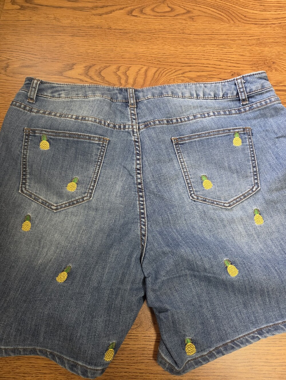 Christopher & Banks Embroidered Pineapple Denim Shorts - Sizd 16 - Picture 2 of 8